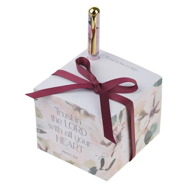 381060 Note Block with Pen - Trust In The Lord - Proverbs 3-5