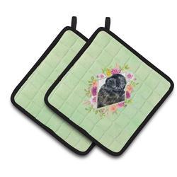 7.5 x 7.5 in. Newfoundland Green Flowers Pair of Pot Holders