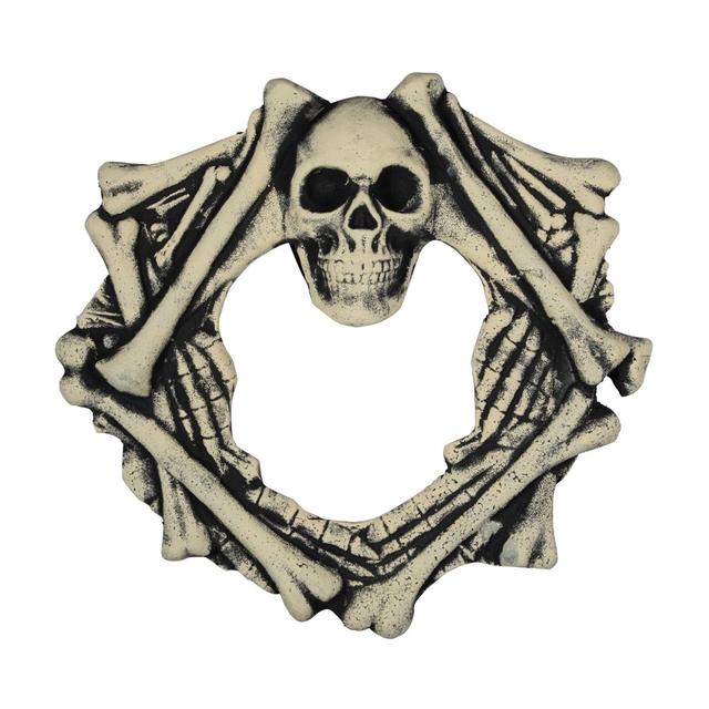 35134059 18 in. Unlit Skull Head & Bones Halloween Wreath