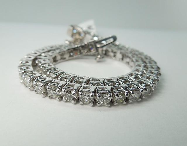 5.85 CT 14K White Gold Diamond F VVS1 Tennis Bracelet