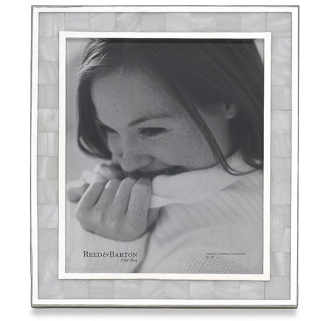 4457 5 x 7 in. Mother Pearl Photo Frame