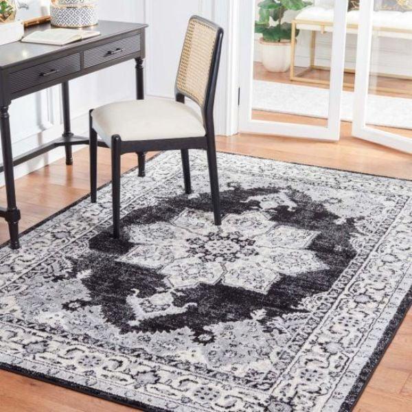 BNT847A-7SQ 6 ft.-7 in. x 6 ft.-7 in. Brentwood Transitional Power Loomed Square Rug&#44; Ivory & Black