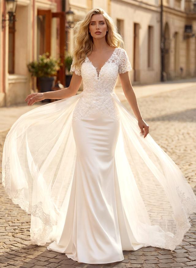 Luxury Lace Mermaid Wedding Dresses With V-Neck