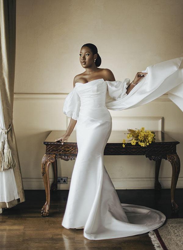 Mermaid Short Sleeves Detachable Train Satin Wedding Dresses With Ruffle