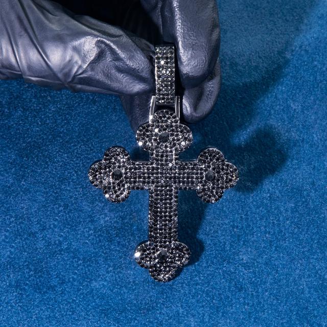 Pendentif Croix Micro Pavé en Or Noir