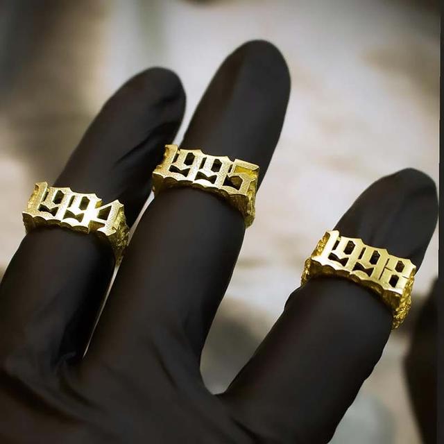 Bague de pépite personnalisée année/numéros commémoratifs