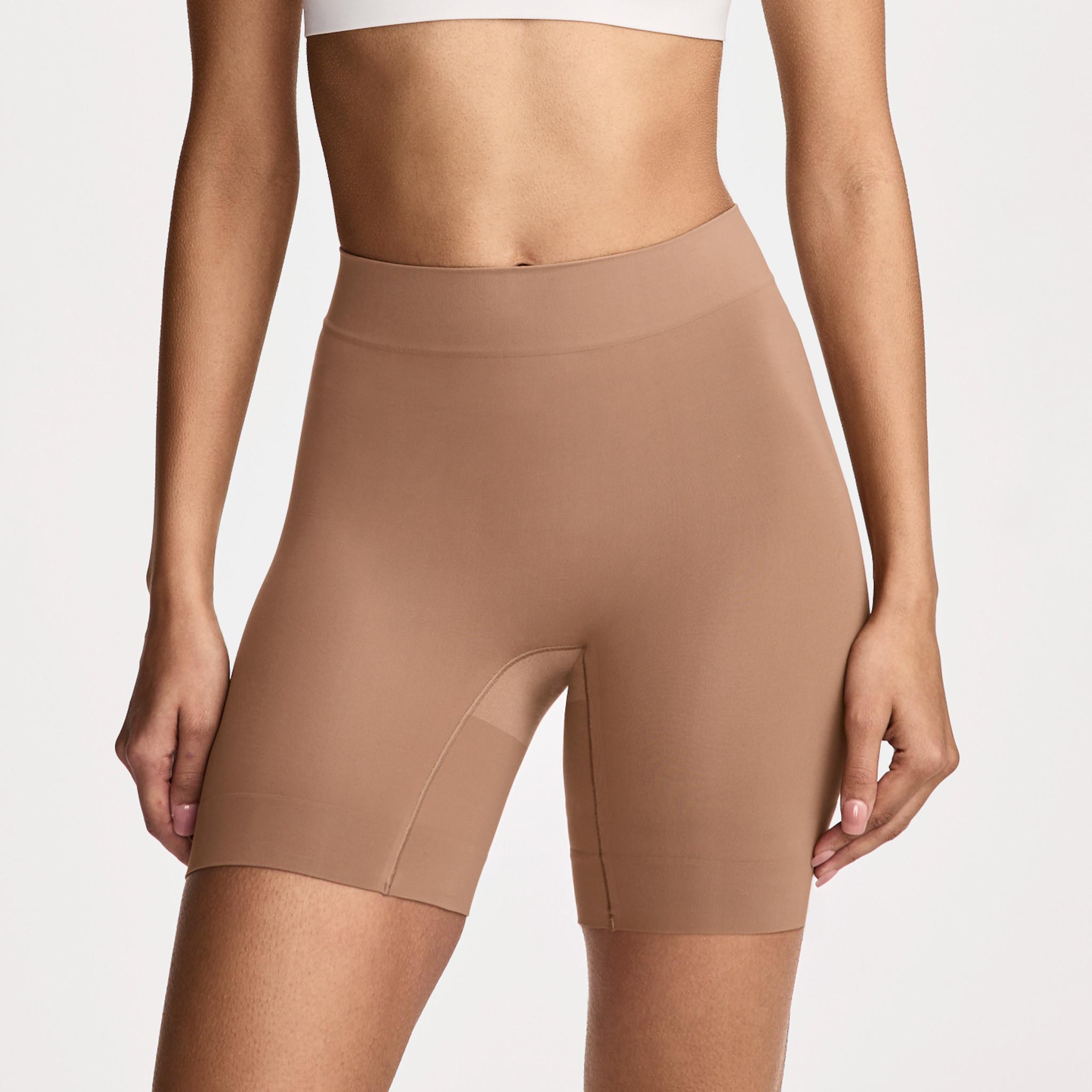Jockey® Skimmies® Seamfree® Ultralight Smoothing Cooling Shortie Slipshort