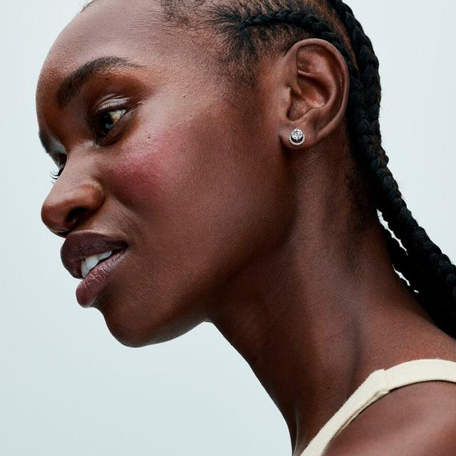 Pandora  Earrings Shiny Round Halo Stud Earrings 291248C01