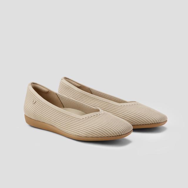 VIVAIA Lightweight Square-Toe V-Cut Flats (Margot Walker)|ALMOND|US 8