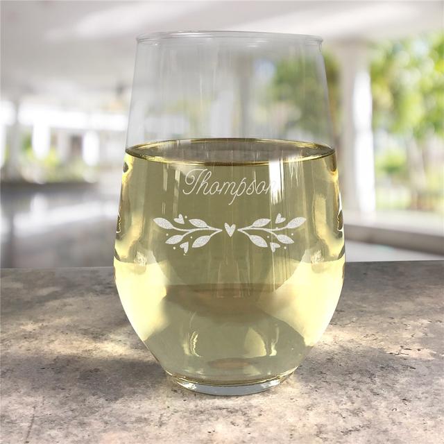 Engraved Partial Wreath with Family Name Contemporary Stemless Wine Glass