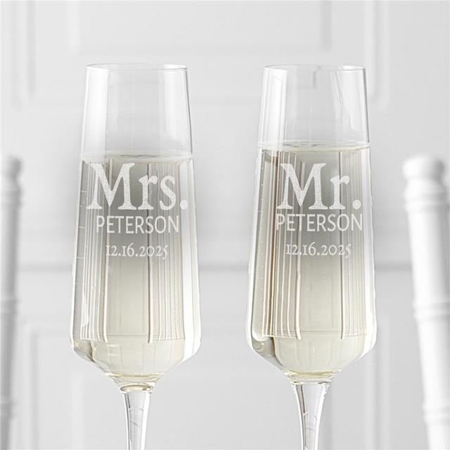 Engraved Mr. and Mrs. Toasting Champagne Estate Glasses Set