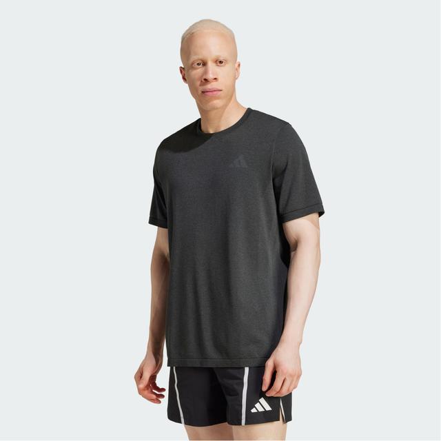Train Essentials Structure Tee