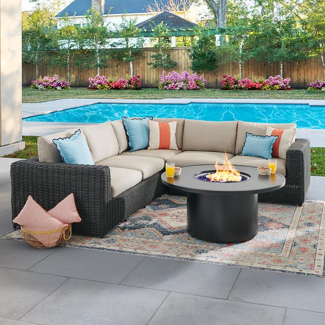 Laguna Smoke Outdoor Wicker with Cushions 4 Piece Sectional + 48 in. D Fire Pit Table (Cast Ash)