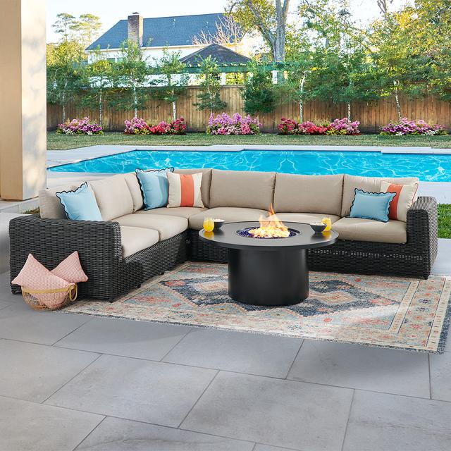Laguna Smoke Outdoor Wicker with Cushions 5 Piece Sectional + 48 in. D Fire Pit Table (Cast Ash)