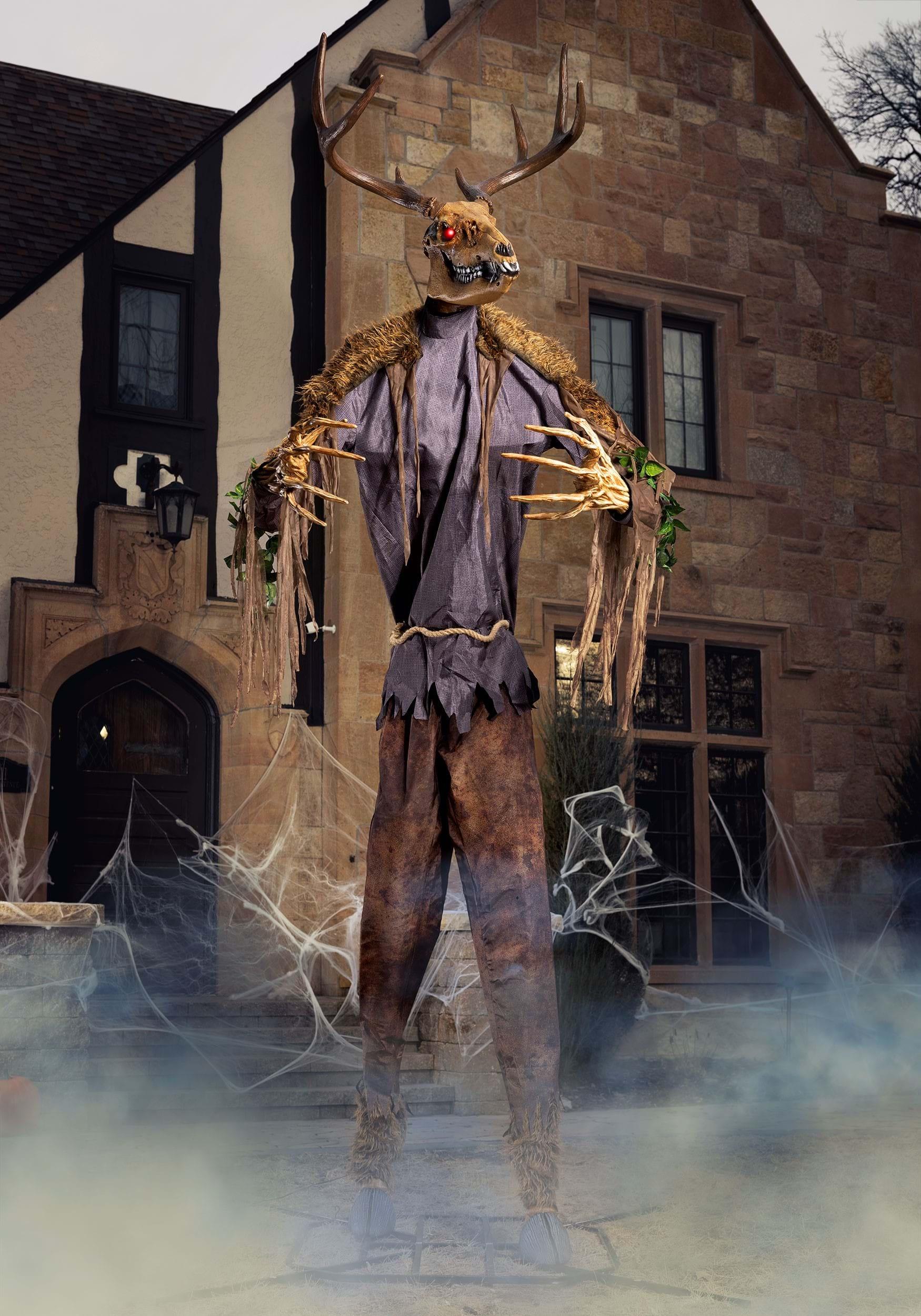 12FT Animated Towering Wendigo Halloween Decoration | Halloween Animatronics