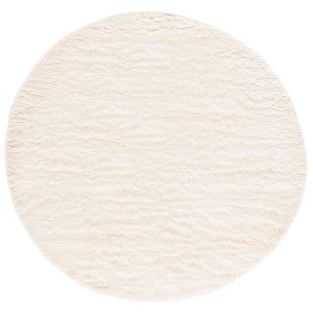 Casablanca 6 ft. x 6 ft. Ivory Flokati Solid Color Round Area Rug