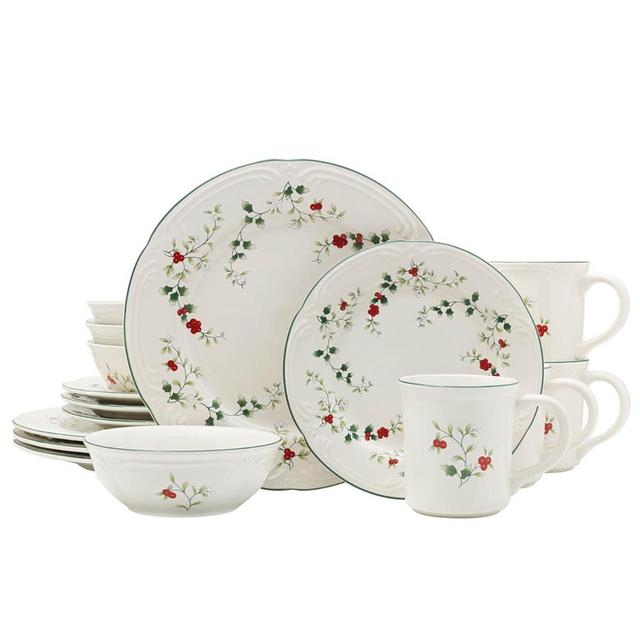 Pfaltzgraff(R) Winterberry 16pc. Dinnerware Set