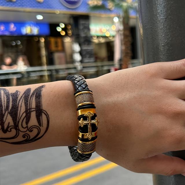 TEMU Плетений браслет із шкірозамінника з великим хрестом - готичний аксесуар, міцний ланцюговий ремінець для повсякденного одягу, вечірок та заходів - панк- (без застібки)