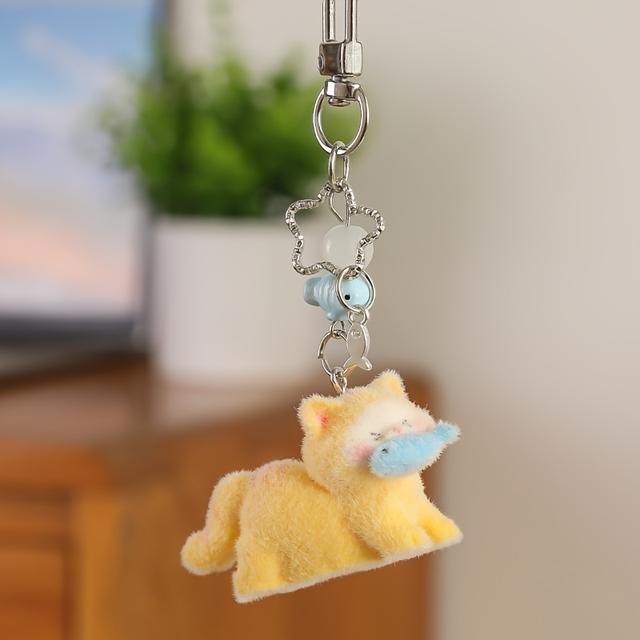 TEMU 1 szt. Aksesorium z Flockowanym Kociakiem – DIY Pasek do Telefonu, Ozdoba do Torby lub Aparatu, Wisiorek CCD