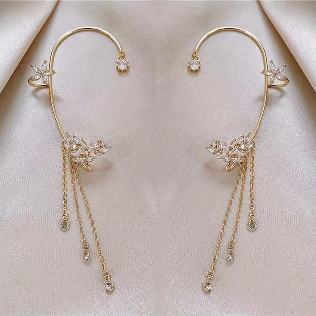 TEMU キラキジデザインの蝶のイヤリング - トで可愛い、パーティー、デー、日常使いに最適