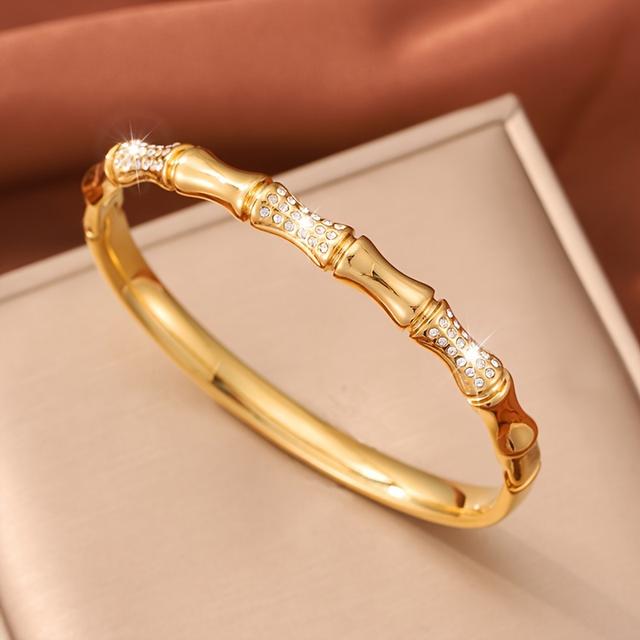 TEMU A Single Fashionable Stainless Steel Bracelet With Rhinestones, Perfect For Women To Wear During The Or To Give As A Present