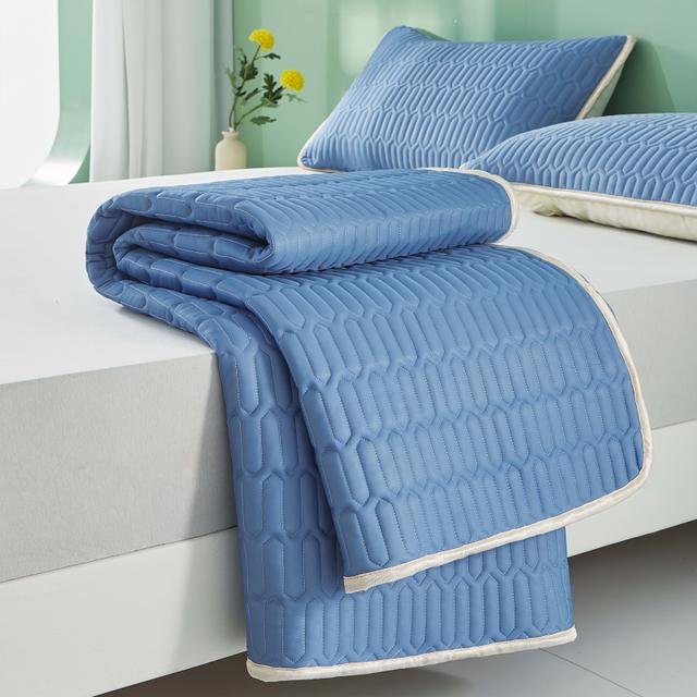 TEMU 1pc Cooling Mat Without Pillowcase Or Core, Latex Mattress Pad, Non-slip And Use In Home Bedroom Or Student Dormitory