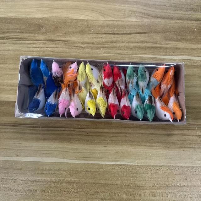 TEMU Set van 24 tuinstijl kunstvogels, met nepveren en spiraalvormige details - Plastic decoratieve vogel sculpturen voor huis en tuin, geen elektriciteit nodig