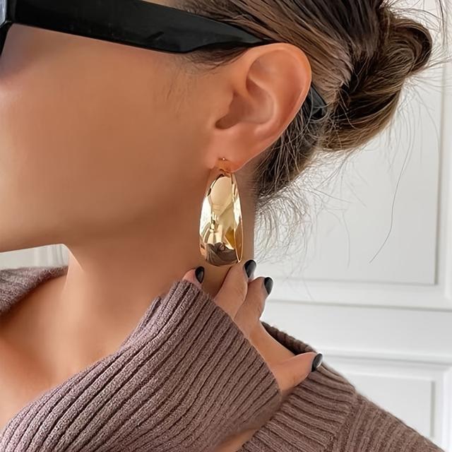 TEMU 2pcs/set European And Glossy Wide Face Women's Earrings Suitable For Daily Dating Parties