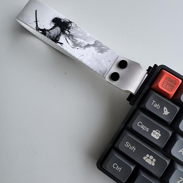 TEMU Remodelowana Klawiatura Streamer Dekoracyjna Opaska Dwuwymiarowa Gra ATK Uniwersalny Streamer