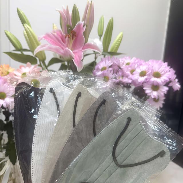 TEMU 50pcs Morandi Series Colorful Disposable Face Masks, Suitable For Adult Men And Women, 3-layer Elastic Ear Loop Non- Fabric Fashion Accessories, Individually Packaged