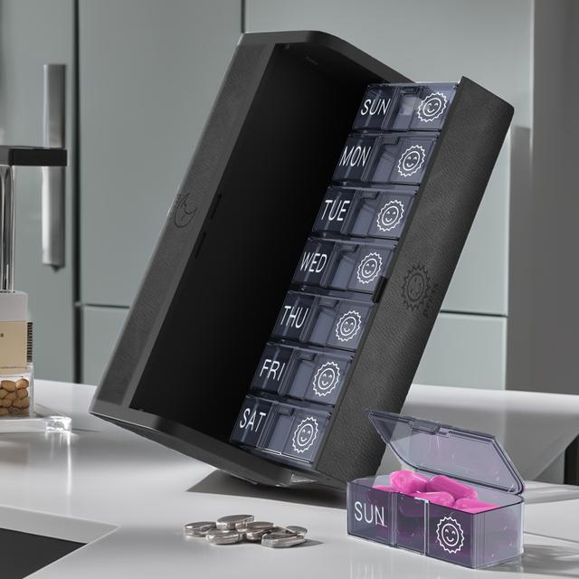 TEMU منظم أدوية مرتين يوميًا، فاتح مغلق بسعة كبيرة، جلد PU عصري وبسيط، أساسي للمنزل والسفر، صيدلية جيبيّة قابلة للإزالة، سهل التنظيف، الخيار الأفضل لتقديم الهدايا