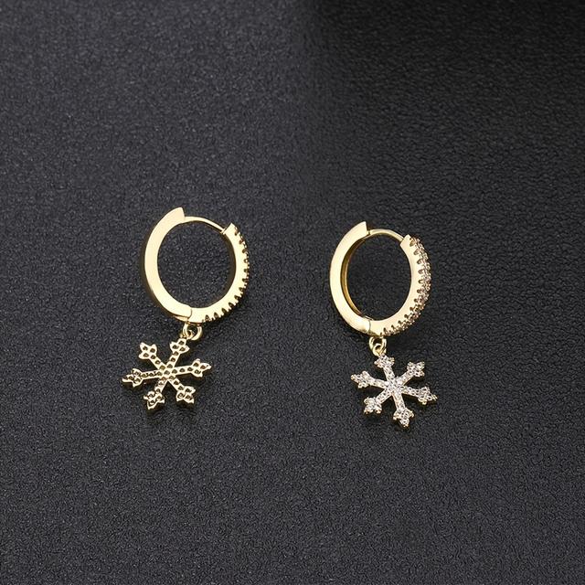 TEMU Exquisite Snowflake Design Sparkling Synthetic Zirconia Pendant Earrings, Elegant, Lovely, And , Perfect As A Christmas Winter Valentine's Day Jewelry Gift