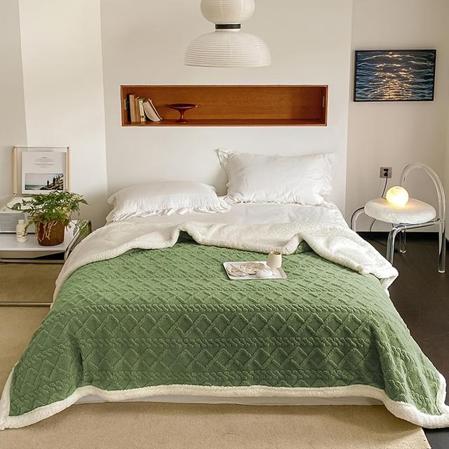 TEMU Chenille Faux Fur Sofa Throw Blanket Plush Oversized Jacquard Cable Design Thick Warm Winter Nap Blanket Reversible Soft Fabric Perfect Gift For Her Cozy Birthday Present For Home & Sofa