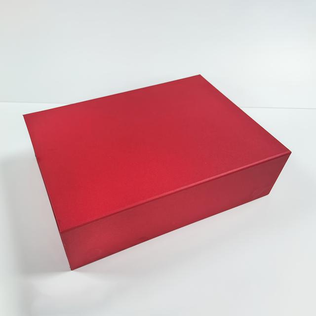 TEMU صندوق هدايا ورقي عالي الجودة قابل لإعادة التدوير باللون الأحمر الزاهي 12x8.5x3.25 بوصة - تغليف كرتوني متين للأعياد والمناسبات الاحتفالية، تصميم قابل للطي، ملمس ناعم، مواد ، مثالي لتنسيق الفعاليات