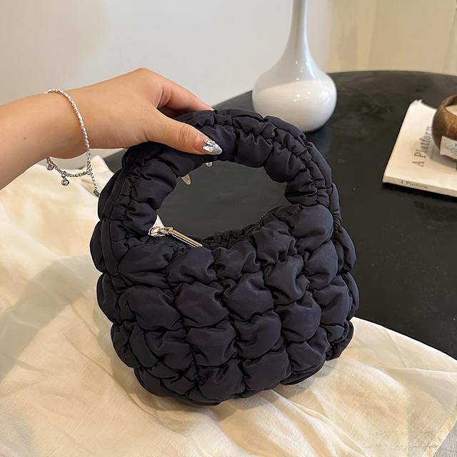 TEMU Women's Handbag Resembling A Fluffy Cloud - A Soft And Lightweight Casual Purse Featuring A -padded Quilted Design