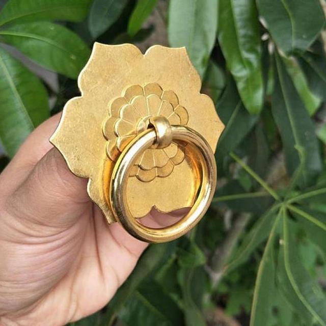 TEMU ปุ่มล็อคลิ้นชักทองเหลืองโบราณ แผ่นรอง ปุ่มดึงแบบห่วง ก้านล็อค ตู้เสื้อผ้า ปุ่มล็อคประตูตู้ครัว