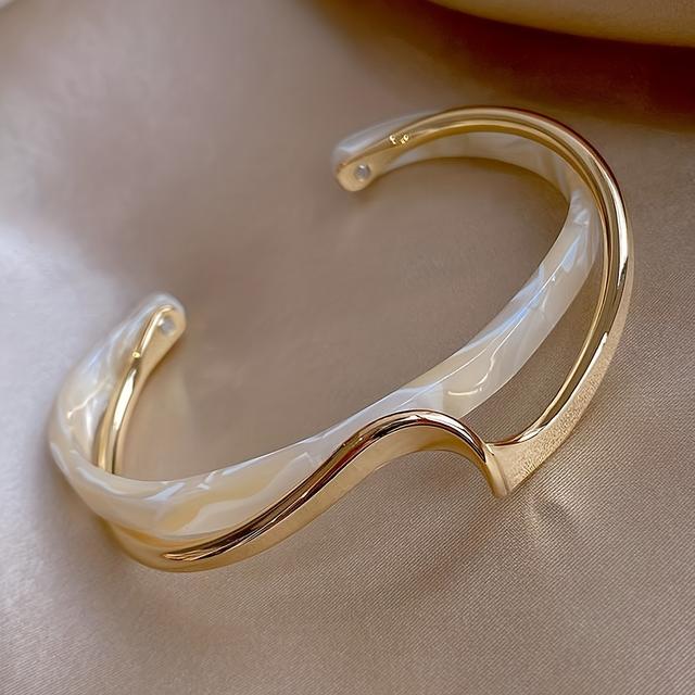 TEMU Women's 18k Gold Plated Wave Cuff Bangle With Inlay - Elegant Minimalist Korean Style Suitable For Daily Wear & Christmas Gifts, Versatile Accessory