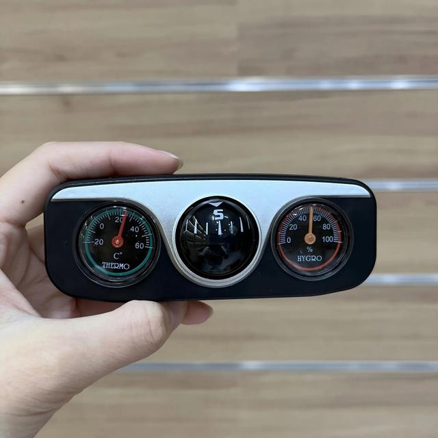 TEMU Adorno para Salpicadero de Coche 3-en-1: , Termómetro y Higrómetro - Diseño Elegante, Fácil de Leer, Plástico
