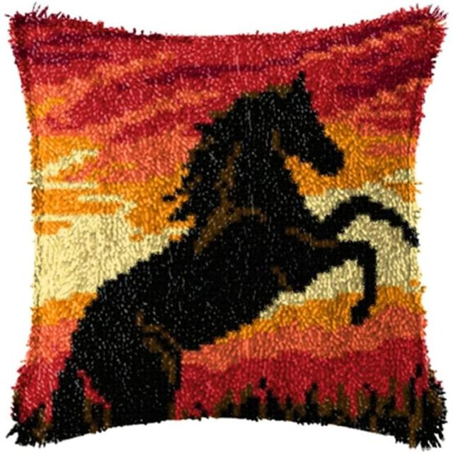 TEMU Latch Hook Kits For Making A Throw Pillow Cover Featuring A , Suitable For Handcrafting And Crochet, Measuring 17x17 Inches