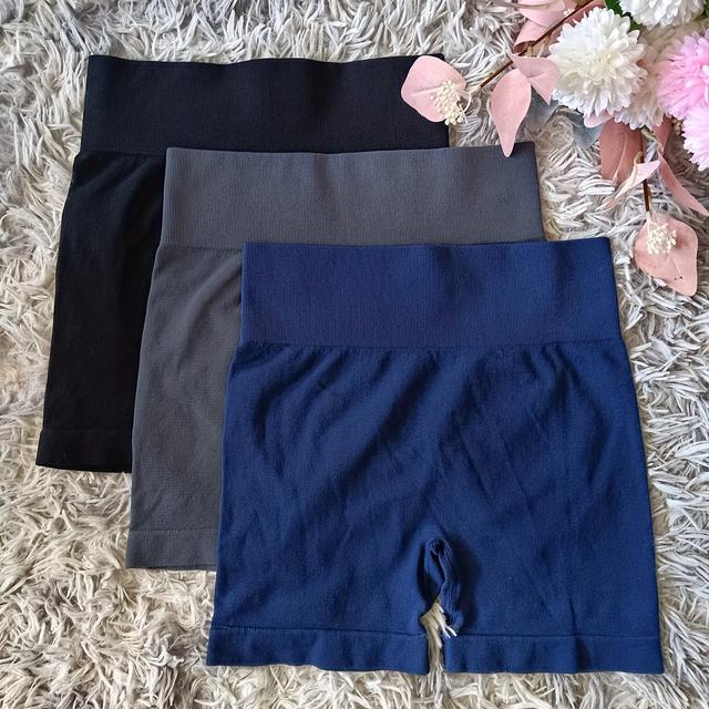 TEMU 3 แพ็ค กางเกงขาสั้นโยคะออกกำลังกายแบบไร้รอยต่อสำหรับผู้หญิง สวมใส่สบาย ระบายอากาศได้ดี ยืดหยุ่น เหมาะสำหรับการออกกำลังกายและฟิตเนส