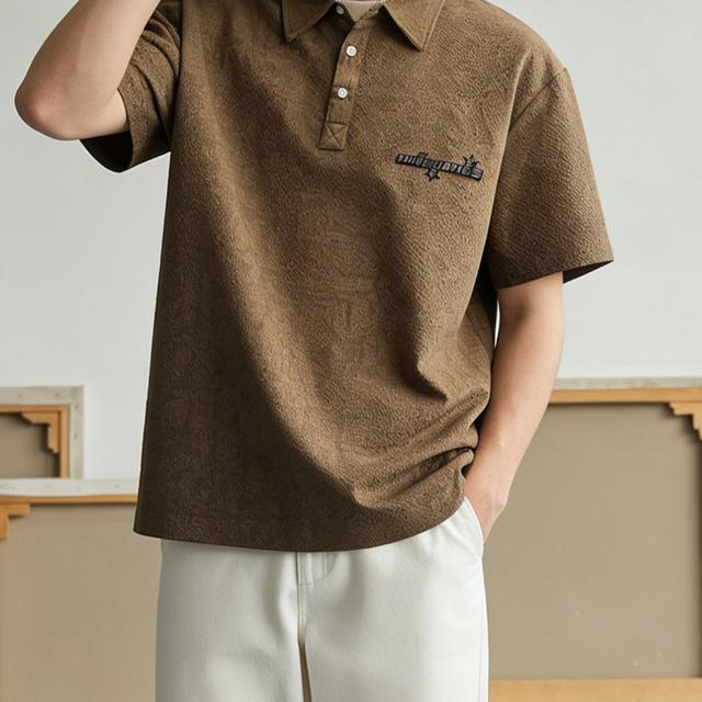TEMU เสื้อโปโลแขนสั้นผู้ชาย คอปก ผ้าเนื้อบางเบา ระบายอากาศได้ดี ลายปักโลโก้สุดเก๋ ใส่สบาย ใส่เท่ มีให้เลือกหลายสี
