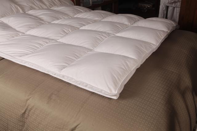 Maholi Down 233 Thread Count Top Feather Bed | Size: QUEEN | by TSC