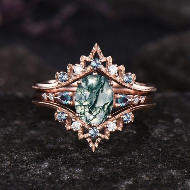 Ensemble de 3 bagues de fiançailles en agate mousse de coupe ovale milgrain avec alexandrite