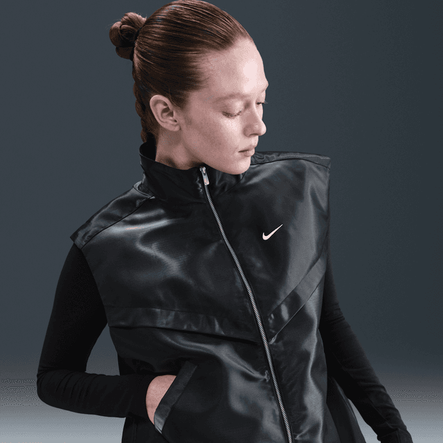Women's Nike Sportswear Windrunner Shine Vest in Black | HV2472-010