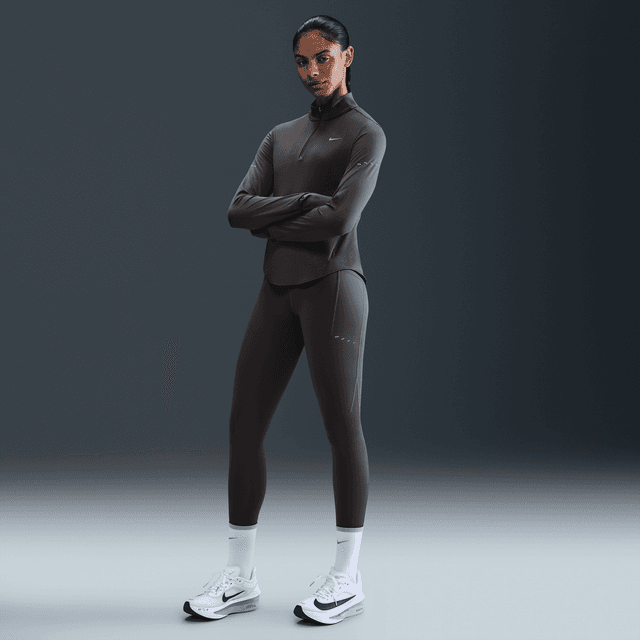 Nike Women's Swift High-Waisted 7/8 Running Leggings with Pockets in Grey | HJ2252-036
