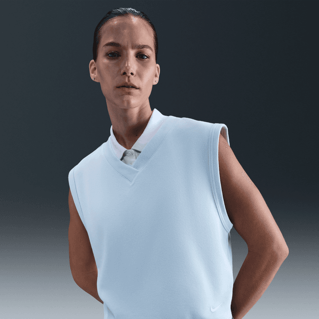 Nike Women's V-Neck Golf Vest in Blue | IH0939-441