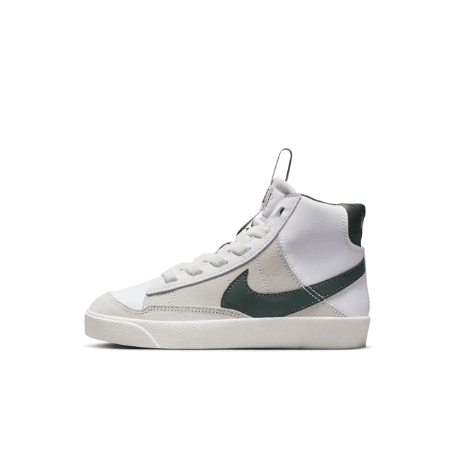 Nike Blazer Mid '77 SE Little Kids' Shoes in White | FZ0998-100