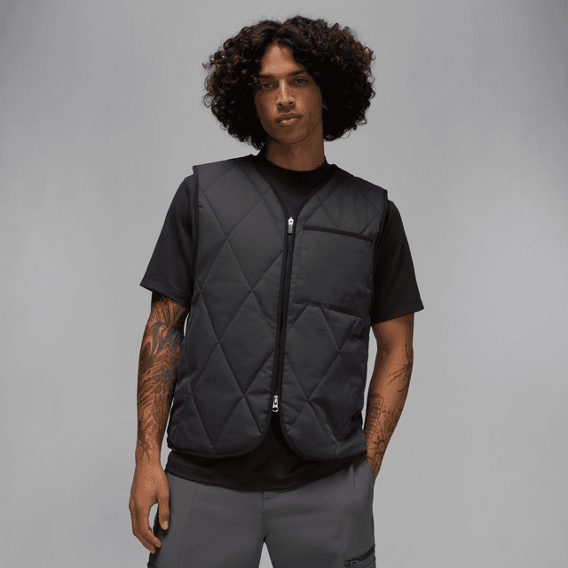 Men's Jordan Sport Therma-FIT Golf Vest in Black | HQ8679-010