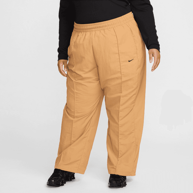 Women's Nike Sportswear Everything Wovens Mid-Rise Open-Hem Pants (Plus Size) in Brown | FV7998-224