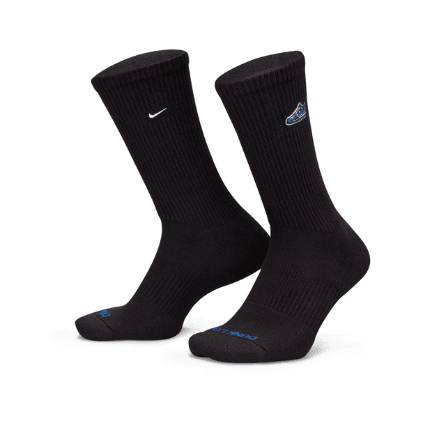 Nike Unisex Everyday Plus Cushioned Crew Socks (1 Pair) in Black | FQ0326-010